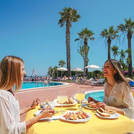 Costa Azzurra Hotel 3*