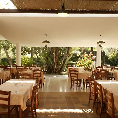 Costa Azzurra Hotel 3*