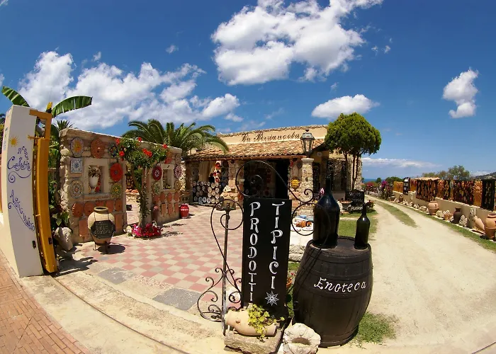 Costa Azzurra Hotel 3*