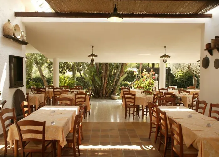 Costa Azzurra Hotel 3*