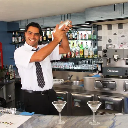 Costa Azzurra 3* קאפו ואטיצ'אנו